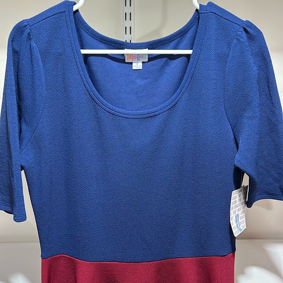 NWT Lularoe Nicole - Picture 1 of 5